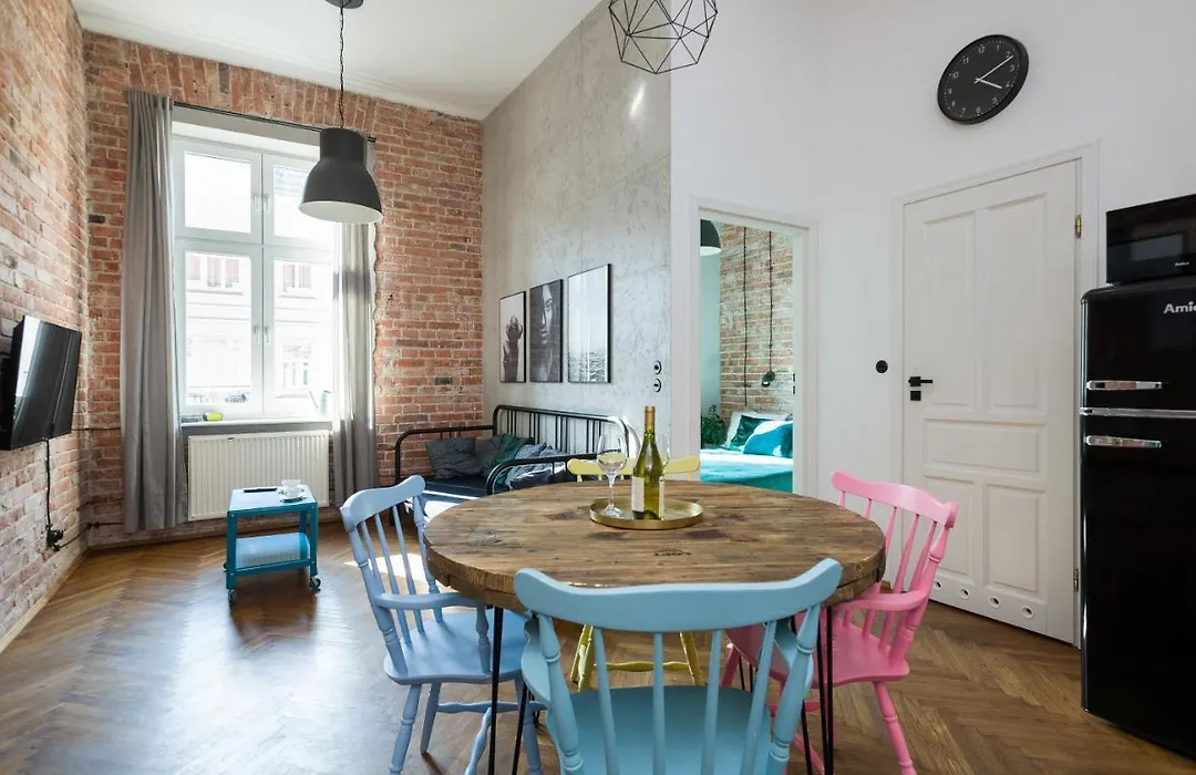 Discover Krakow Apartments - 3 Rakowicka St - Amazing Loft Near Main Station - Netflix-1