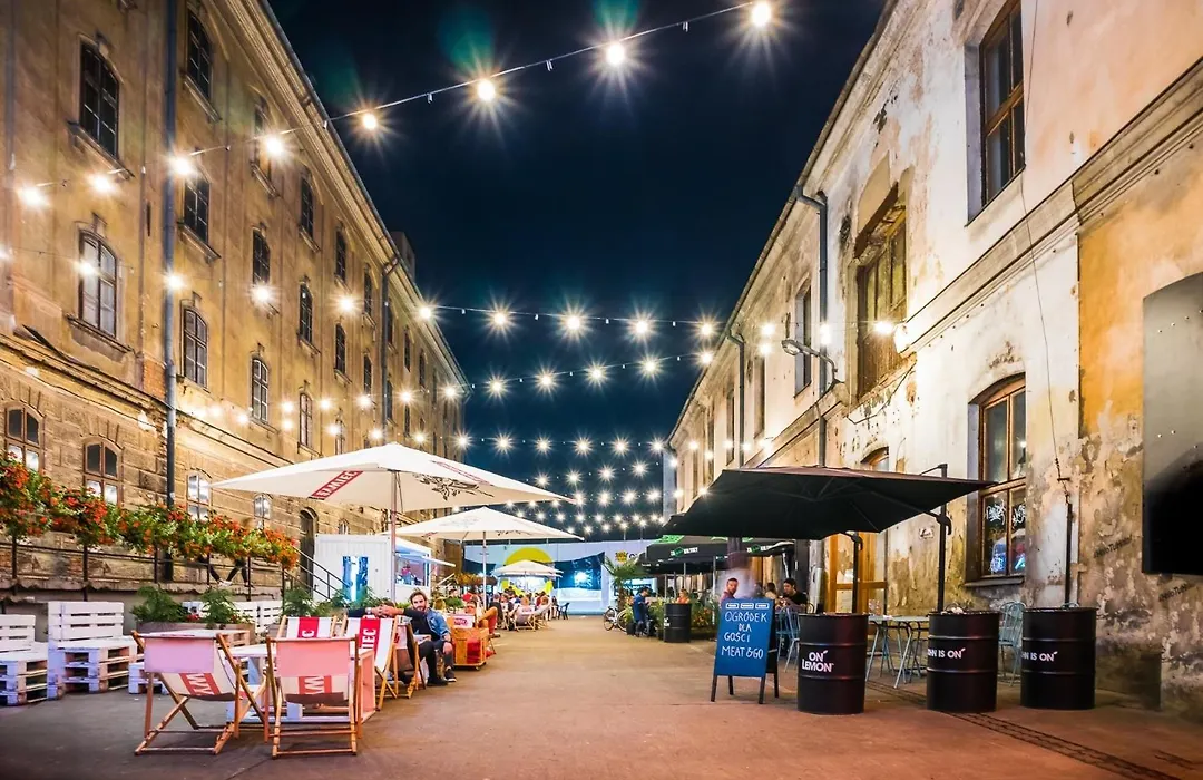 Discover Krakow Apartments - 3 Rakowicka St - Amazing Loft Near Main Station - Netflix-1