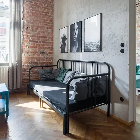 Discover Krakow Apartments - 3 Rakowicka St - Amazing Loft Near Main Station - Netflix-2